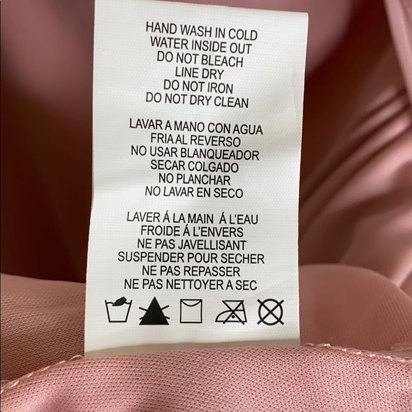 Robe Noire Juniors Blu Sage - Taille M, Manches Ruched - NWOT (neuve Sans étiquette)